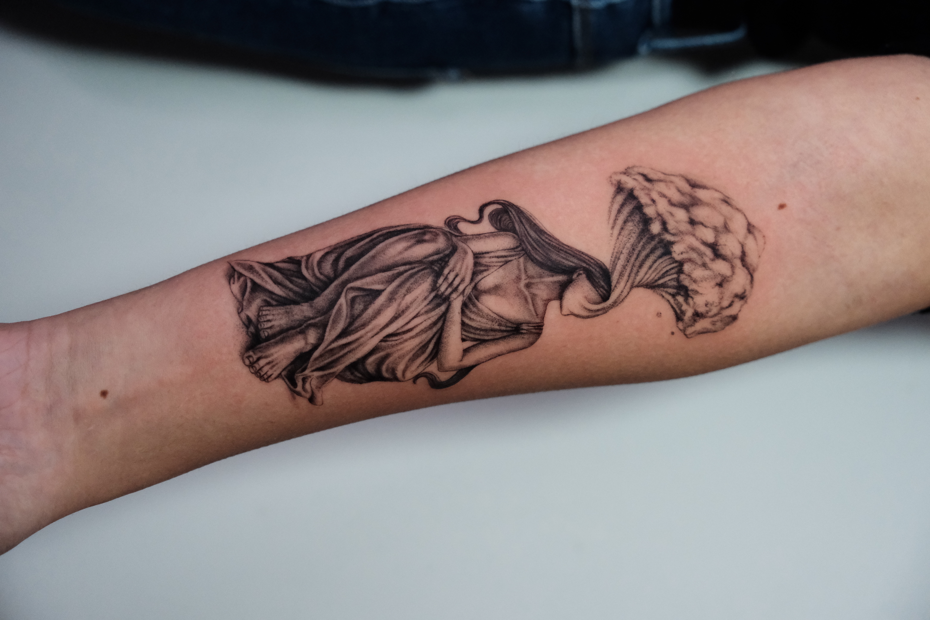 Tiefgründiges Concept-Tattoo mit persönlicher Symbolik